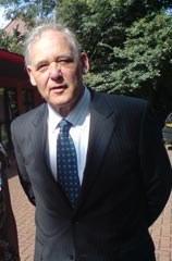 Professor Robin  Kirkpatrick